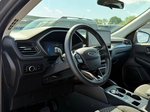 Used 2024 Ford Escape Active w/ Tech Pack #1 AWD/4WD image 15