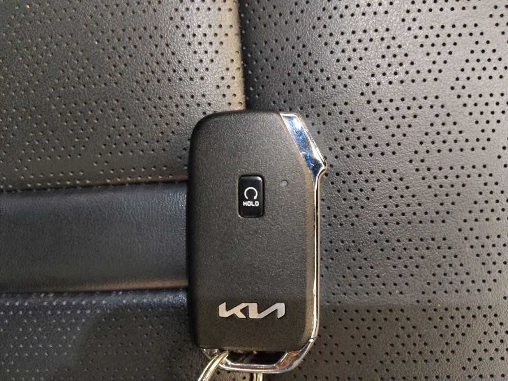 Used 2023 Kia Sorento EX w/ Panoramic Sunroof Package FWD image 32