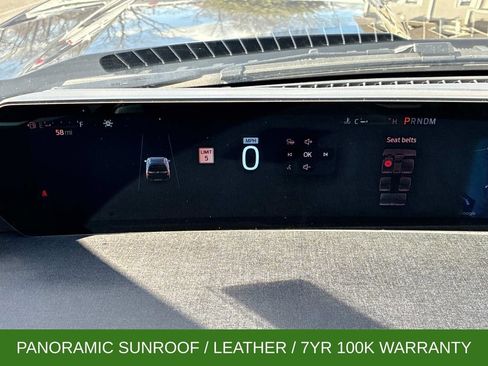 Used 2025 Ford Expedition Active image 29