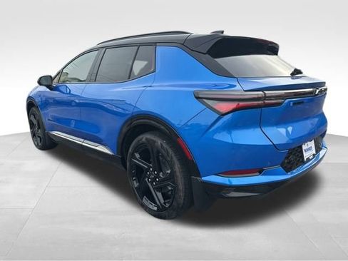 New 2026 Chevrolet Equinox EV RS image 3