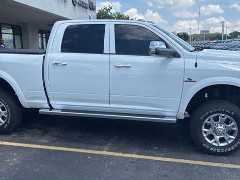 Used 2016 RAM 2500 Laramie AWD/4WD image 6