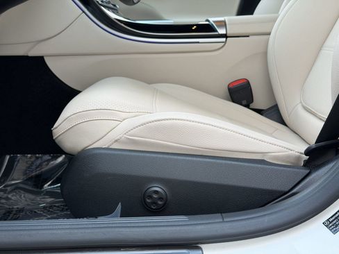 Certified 2026 Mercedes-Benz C 300 4MATIC Sedan image 15