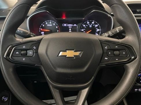 Used 2022 Chevrolet TrailBlazer LT w/ Sun and Liftgate Package AWD/4WD image 15