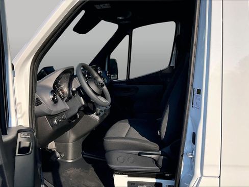 New 2026 Mercedes-Benz Sprinter 2500 image 13