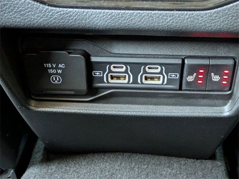 Used 2023 Jeep Grand Cherokee Limited image 15