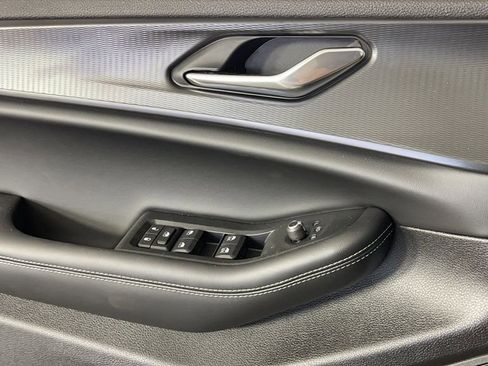 New 2025 Jeep Grand Cherokee L Laredo image 29