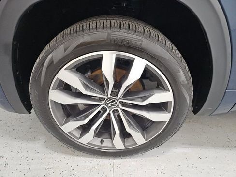 Used 2023 Volkswagen Atlas SEL Premium AWD/4WD image 9