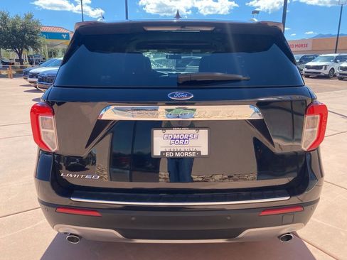 Used 2023 Ford Explorer Limited w/ Equipment Group 301A RWD image 7
