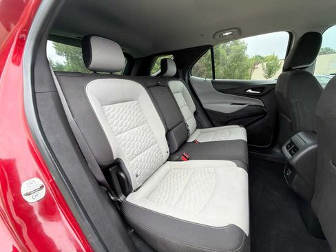 Used 2020 Chevrolet Equinox LT AWD/4WD image 17