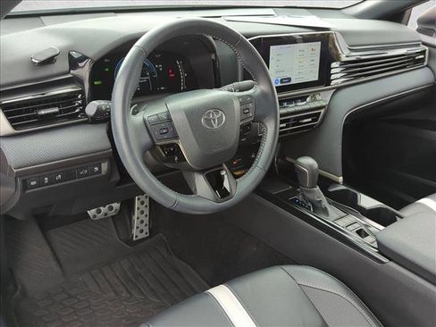 Certified 2025 Toyota Camry SE FWD image 10