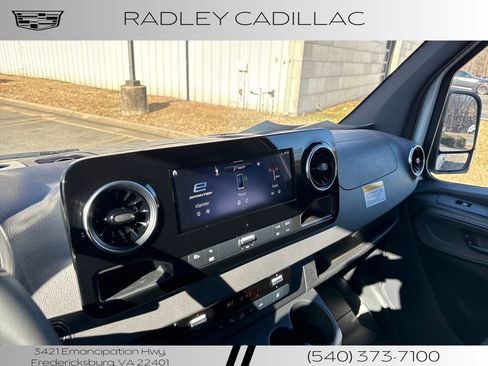 Used 2024 Mercedes-Benz eSprinter 170 Cargo image 20