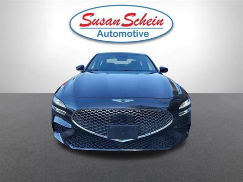 Used 2025 Genesis G70 2.5T image 18