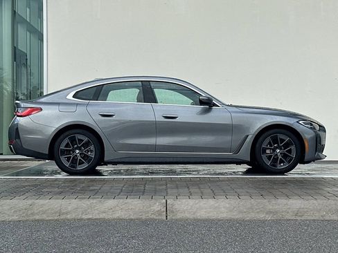 Used 2023 BMW i4 eDrive40 w/ Premium Package image 2