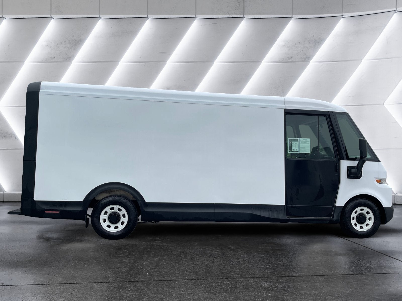 Used 2024 Chevrolet Brightdrop 600 w/ Commercial Equipment Package AWD/4WD image 7