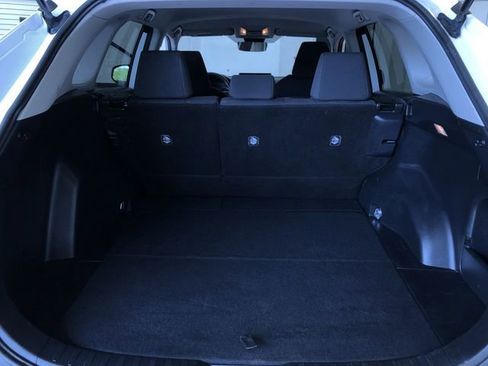 Used 2019 Toyota RAV4 LE w/ All Weather Liner Package AWD/4WD image 32