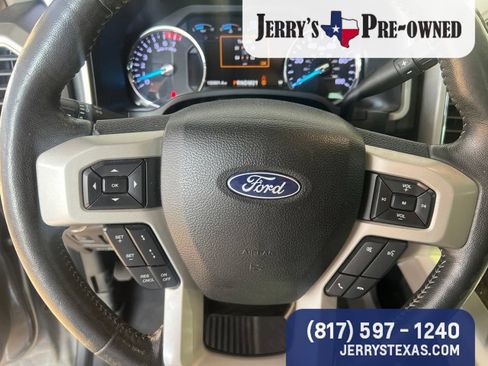 Used 2019 Ford F250 Lariat w/ Lariat Ultimate Package AWD/4WD image 15