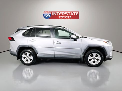 Used 2020 Toyota RAV4 XLE w/ Convenience Package AWD/4WD image 8