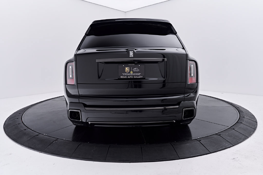 Used 2025 Rolls-Royce Cullinan Black Badge AWD/4WD image 13