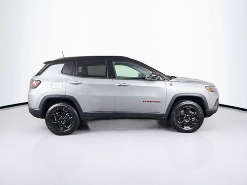 Used 2023 Jeep Compass Trailhawk w/ Trailhawk Elite Group AWD/4WD image 12