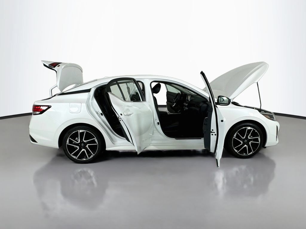 Used 2024 Nissan Sentra SR w/ SR Premium Package FWD image 26