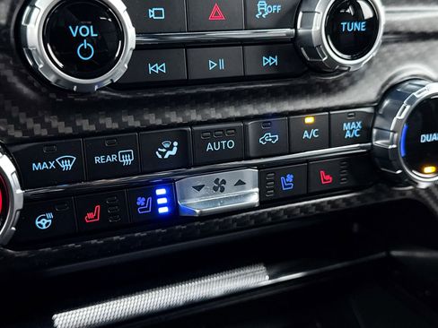 Used 2025 Ford F150 Raptor image 47