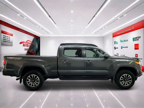 Used 2023 Toyota Tacoma TRD Sport AWD/4WD image 9
