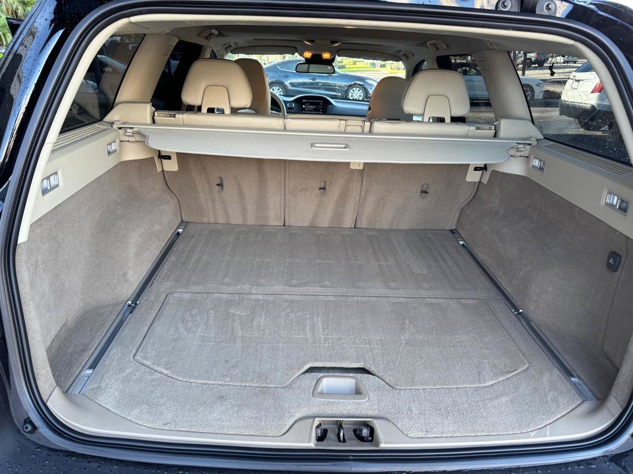 Used 2015 Volvo XC70 T5 Premier Plus FWD image 13