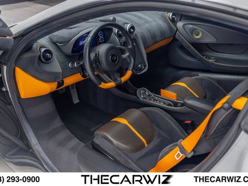 Used 2016 McLaren 570S Coupe RWD image 45