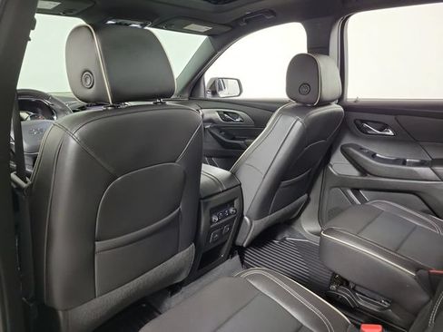 Used 2022 Chevrolet Traverse Premier w/ Redline Edition AWD/4WD image 11