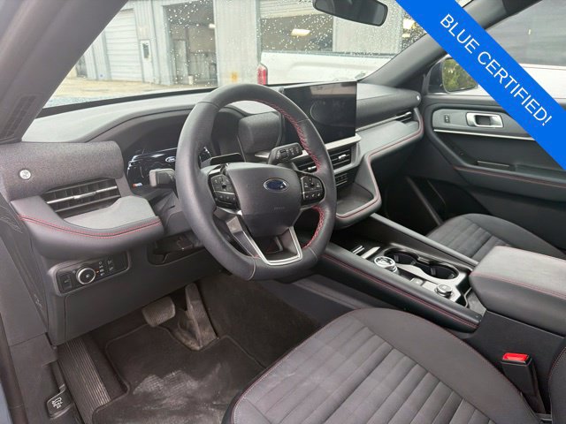 Certified 2025 Ford Explorer ST-Line AWD/4WD image 6
