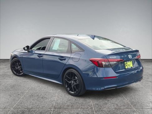 Used 2025 Honda Civic Sport image 17