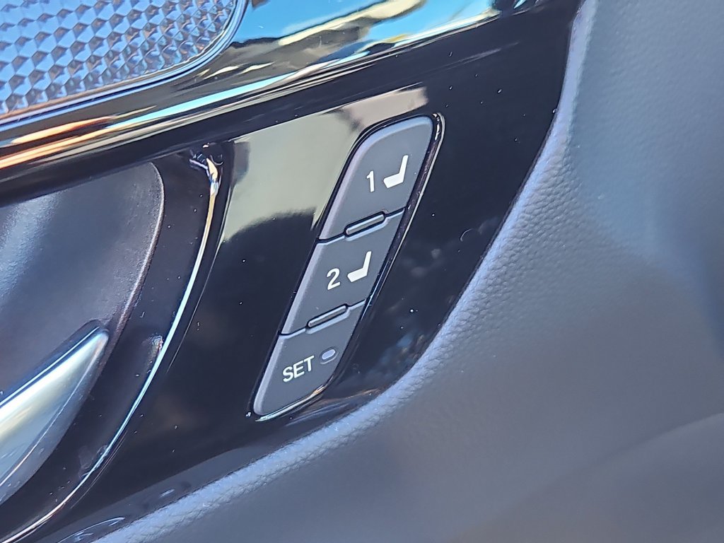 Used 2024 Honda CR-V EX-L image 18
