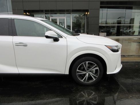 Used 2025 Lexus RX 350 AWD w/ Technology Package image 12