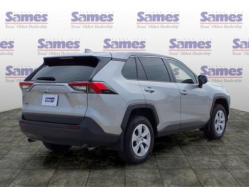 Used 2023 Toyota RAV4 LE FWD image 7