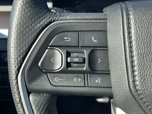 Certified 2025 Toyota Tacoma TRD Sport AWD/4WD image 29