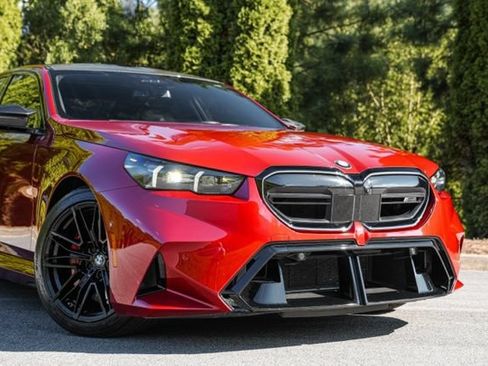 Used 2025 BMW M5 w/ Carbon Package AWD/4WD image 6