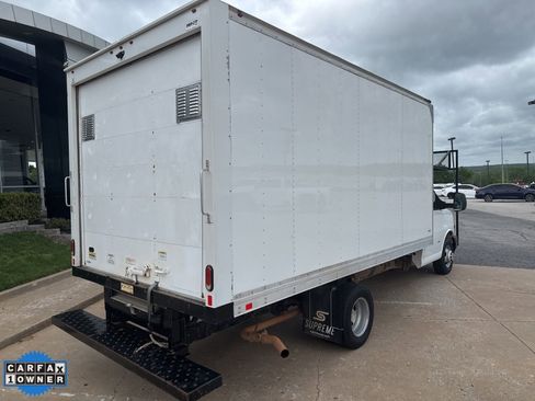Used 2020 Chevrolet Express 3500 RWD image 3