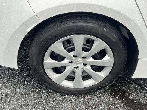 Used 2023 Toyota Corolla LE image 17