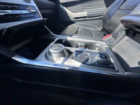 Used 2021 Ford Explorer XLT w/ Equipment Group 202A image 16