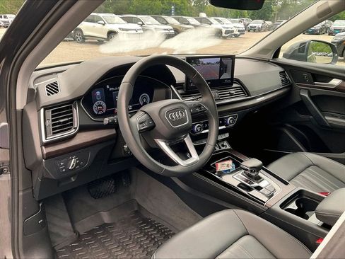 Used 2023 Audi Q5 2.0T Premium Plus w/ Premium Plus Package AWD/4WD image 8