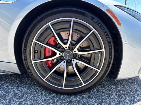Used 2022 Mercedes-Benz SL 55 AMG 4MATIC image 41