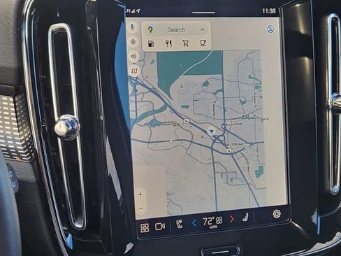 Certified 2025 Volvo XC40 B5 Plus image 20