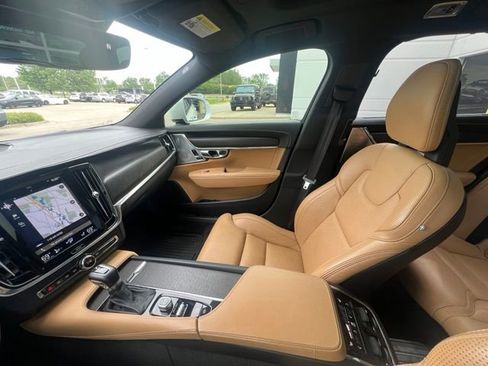 Used 2017 Volvo V90 T6 Cross Country AWD/4WD image 24