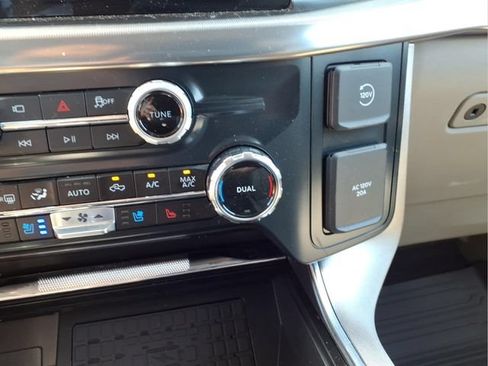 Certified 2026 Ford F150 Platinum w/ Equipment Group 703A Plus AWD/4WD image 24