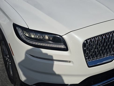 Used 2023 Lincoln Nautilus AWD w/ Premium Package image 8