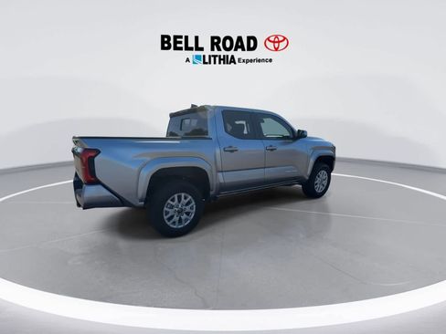 Used 2025 Toyota Tacoma SR5 image 8