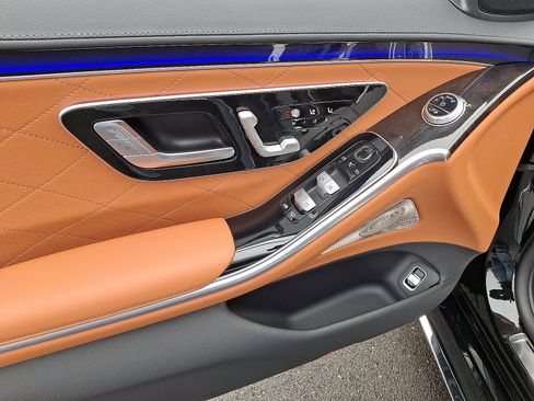 Used 2026 Mercedes-Benz S 580 4MATIC Sedan image 12