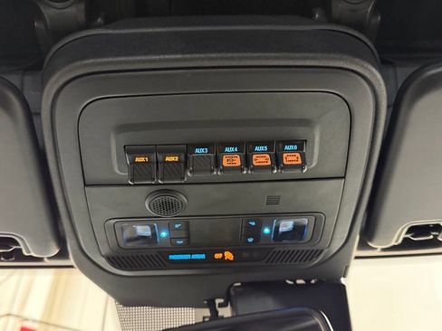 Used 2023 Ford Bronco Badlands AWD/4WD image 19