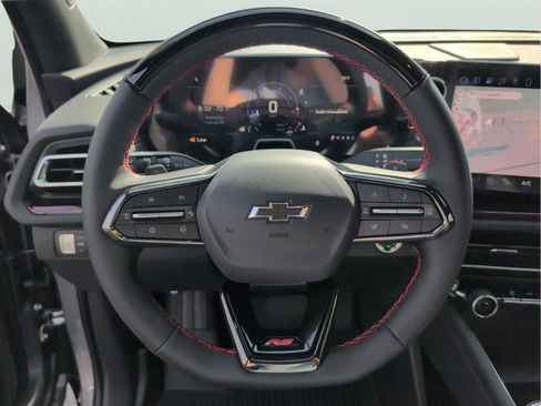 New 2026 Chevrolet Traverse RS w/ LPO, Floor Liner Package image 21