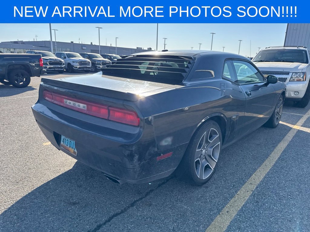 Used 2012 Dodge Challenger R/T RWD image 8